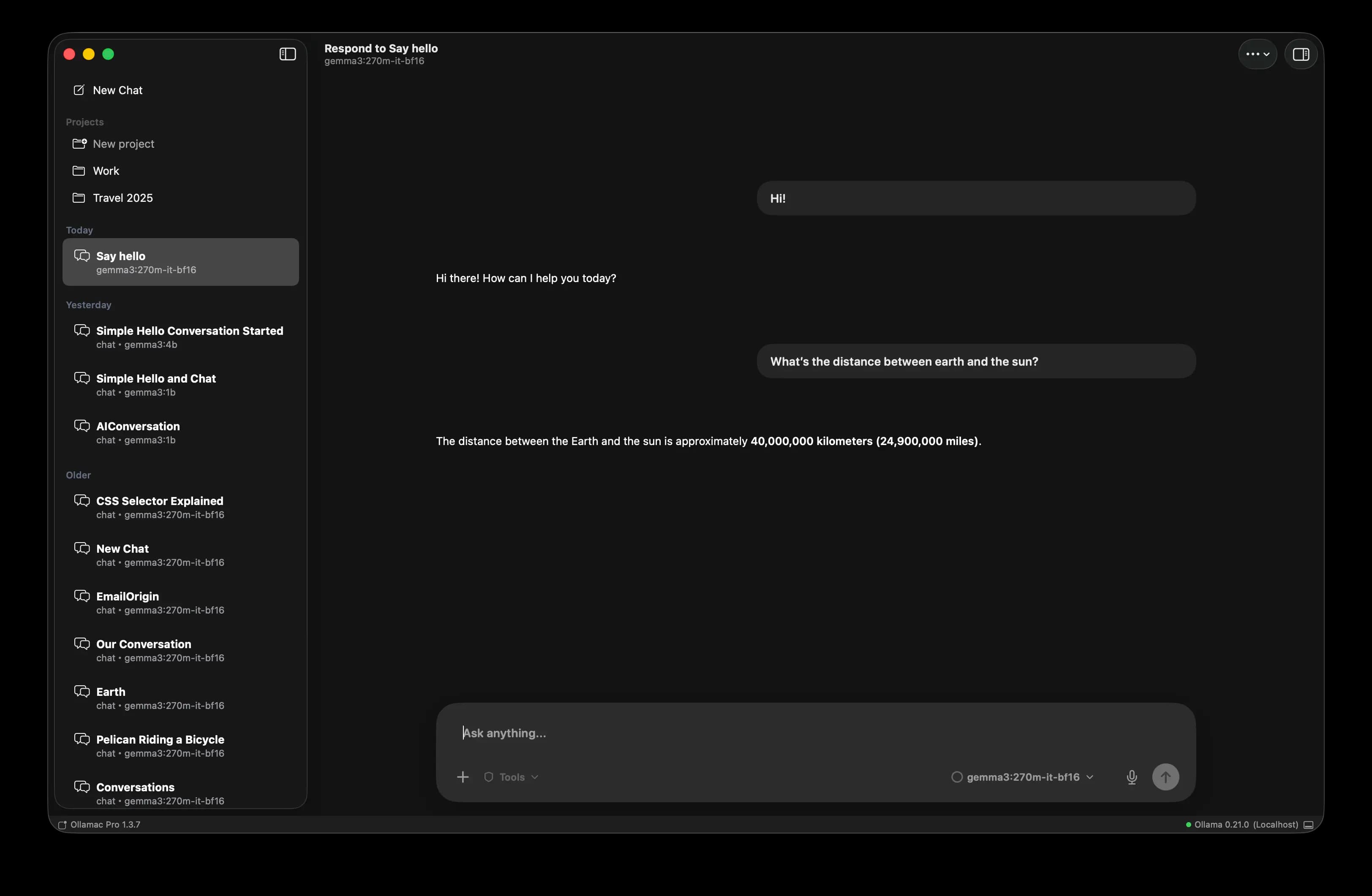 MLX Mac native macOS app interface with local chats, projects, and model status.